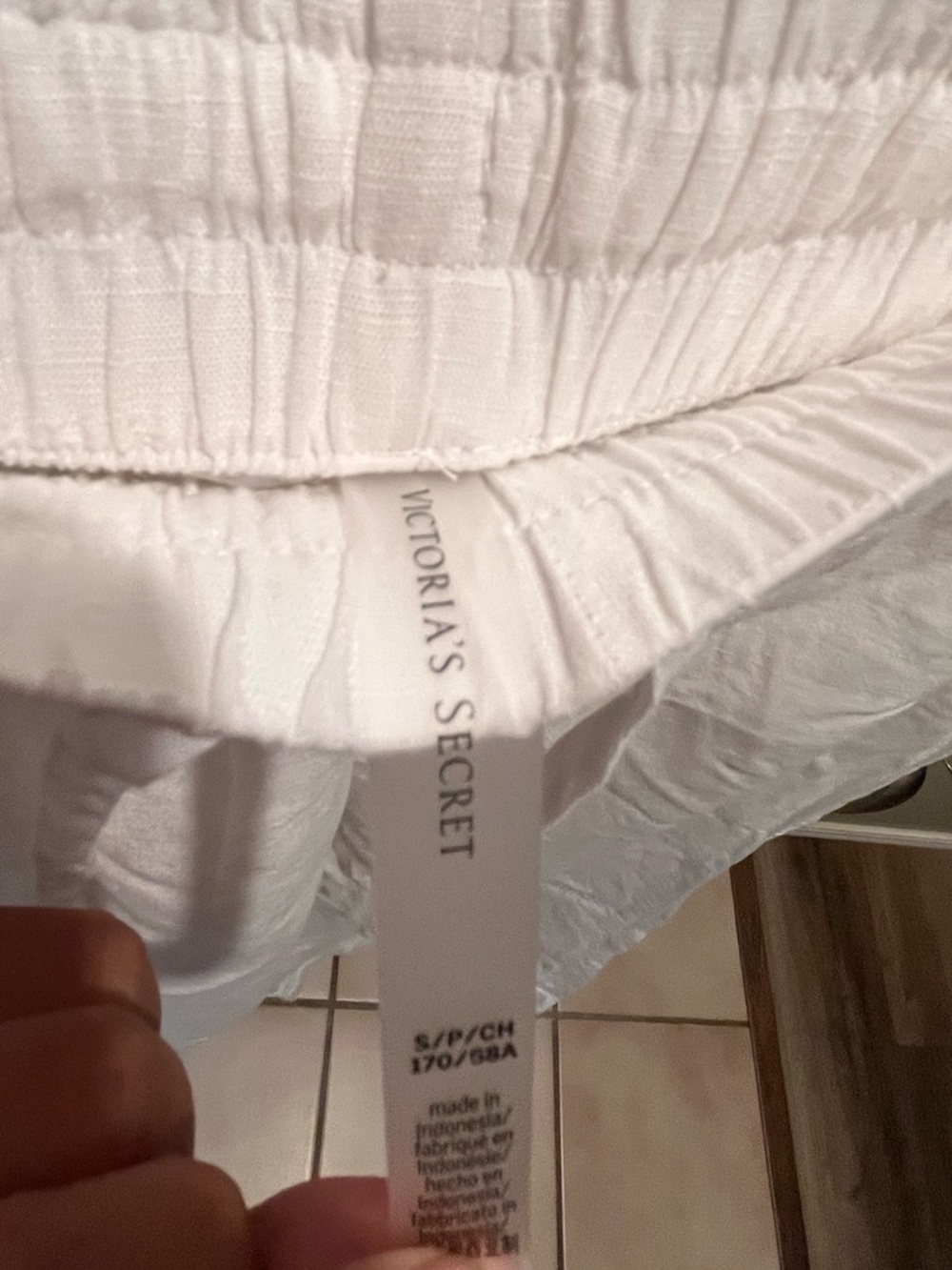 Victoria's Secret Like New White Linen Lounge/Beach pants and Top (Small) - Picture 7 of 8